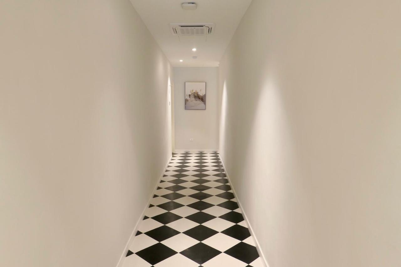 Le Embassy 3*